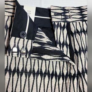 Joe Fresh, Zig/zag Black/White  Shorts Size 6
